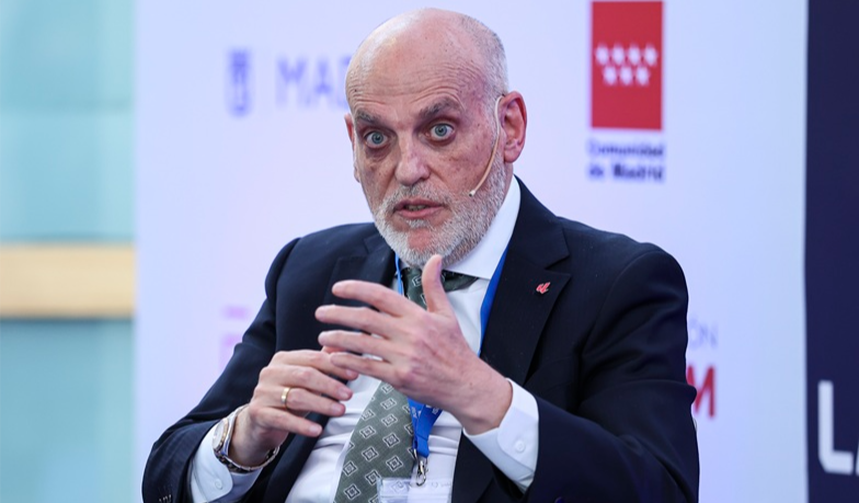 Tebas: Co by było, gdyby Riquelme miał hiszpański akcent i 40 dni na kampanię…