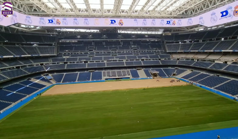 Foto: Real Madryt położył na Bernabéu trawę z amerykańskich nasion [VIDEO]