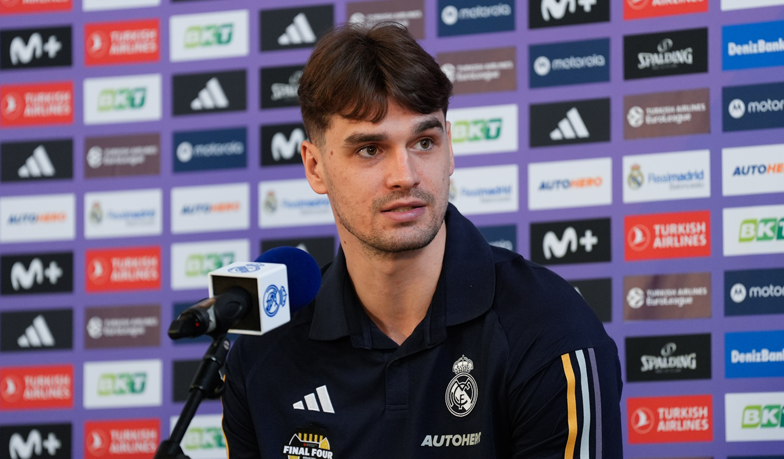 Foto: Hezonja: Florentino grozi mi, żebym został
