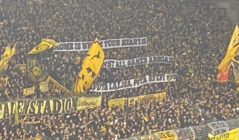 Foto: Kibice Borussii Dortmund: „Je**ć La Ligę, je**ć RFEF”