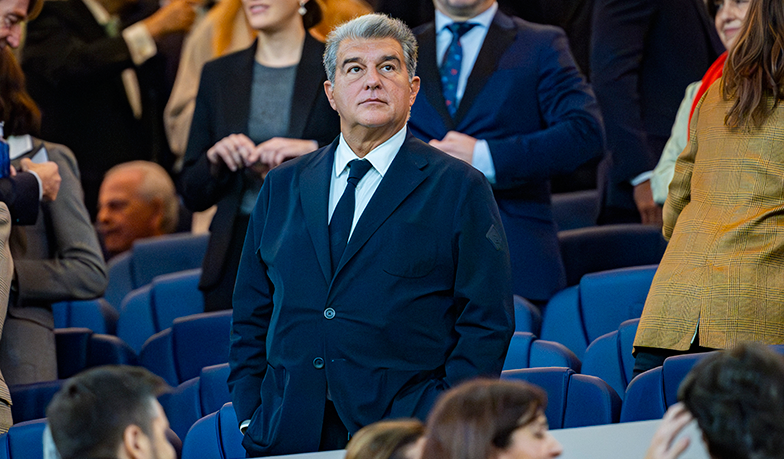 Foto: Laporta najpierw wykonywał gest Kozakiewicza, a później obrażał: „Sk***syny”