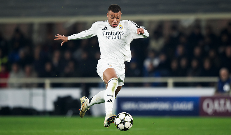 Foto: Relevo: Mbappé korzysta z pomocy osteopaty, aby zdążyć na finał z Pachucą
