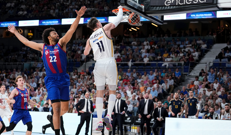 Foto: Sprawa porozumienia Hezonji z Barceloną skończy się w sądzie?