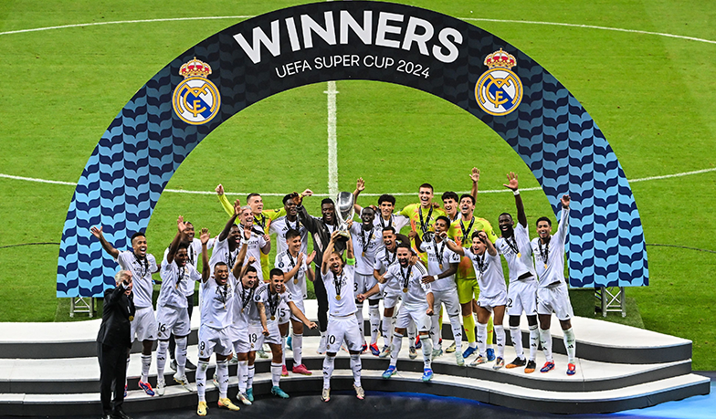 Foto: UEFA alarmuje w sprawie nadmiernych wynagrodzeń piłkarzy, ale Real Madryt zarządza płacami wzorcowo