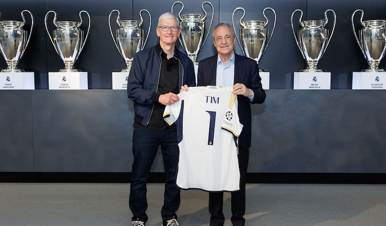 Foto: Tim Cook odwiedził Valdebebas