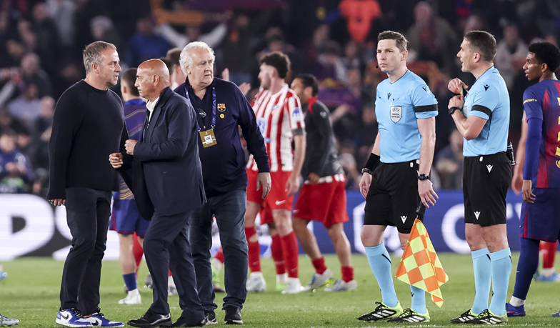 Flick: Wszyscy chcą oglądać piłkę dzięki takim graczom, jak Mbappé i Vinícius, a tutaj Lamine i Pedri