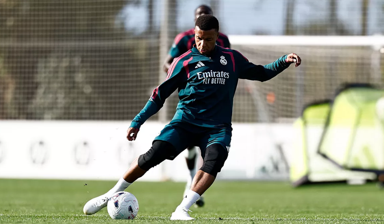 Mbappé pracował z zespołem
