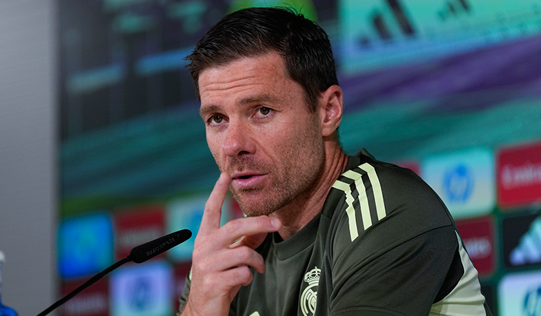 Foto: Xabi Alonso: Z tygodnia na tydzień będziemy coraz lepsi
