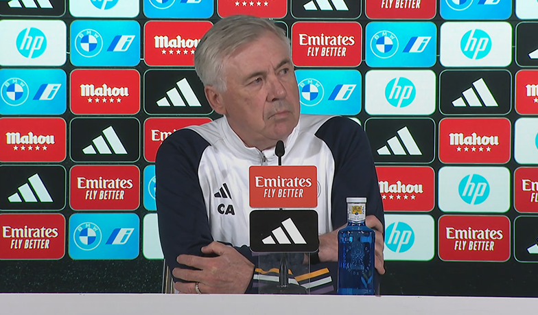 Foto: Ancelotti: Nie znam piłkarza, który był tak prześladowany, jak Vinícius
