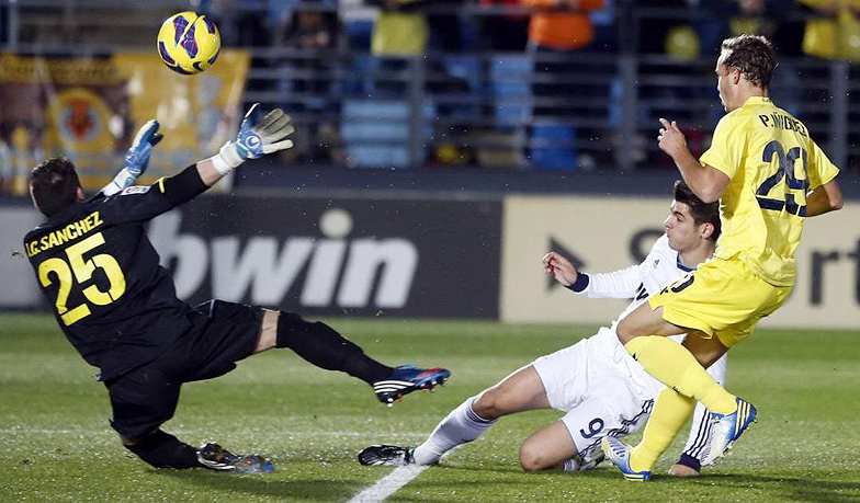 Foto: Złe wspomnienia Villarrealu z Alfredo Di Stéfano