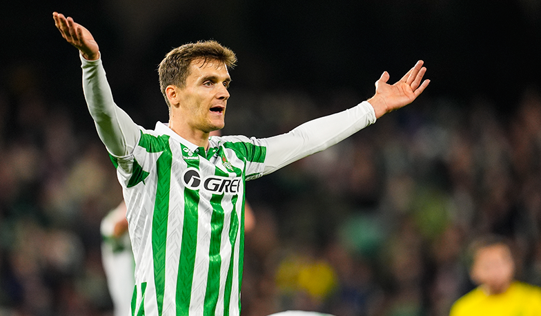 Foto: Diego Llorente: Młodzi zawodnicy powinni brać przykład z takich piłkarzy jak Isco i Modrić