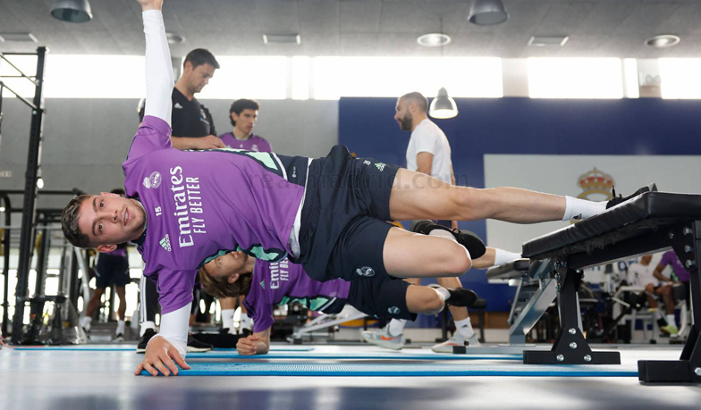 Foto: Valverde wrócił do treningów z grupą