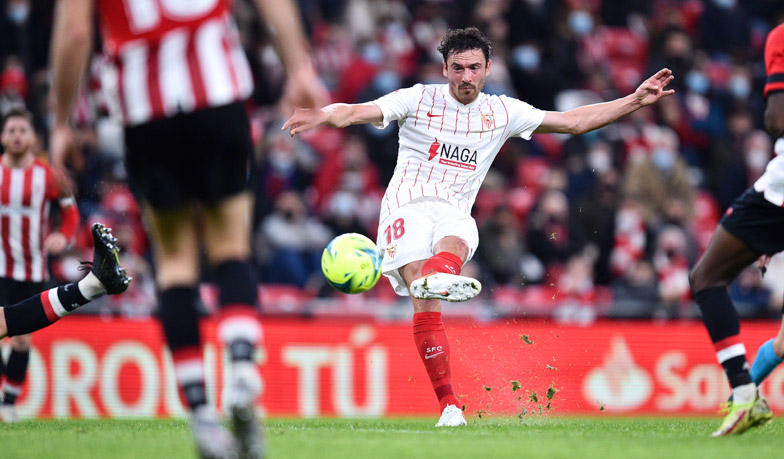 Foto: 17. kolejka: Sevilla wygrywa na trudnym terenie