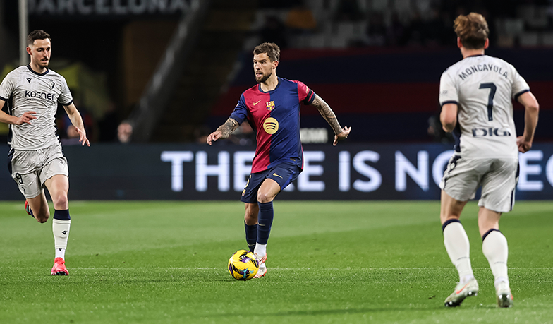 Foto: Osasuna rozważa zaskarżenie meczu z Barceloną z powodu nieuprawnionego występu Iñigo Martíneza