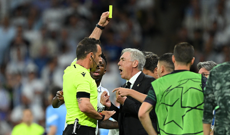 Foto: Pięciu piłkarzy oraz Ancelotti zagrożeni zawieszeniem na rewanż