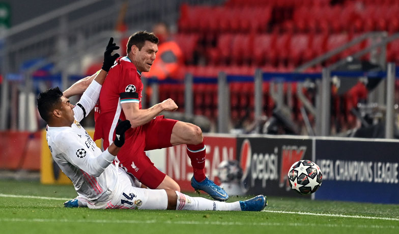 Foto: Milner: Faul Casemiro? To część futbolu