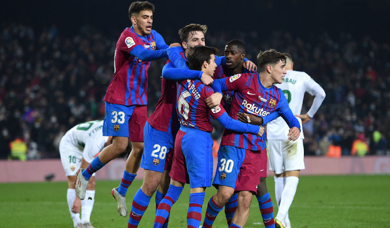 Foto: 18. kolejka: Barcelona pokonuje Elche