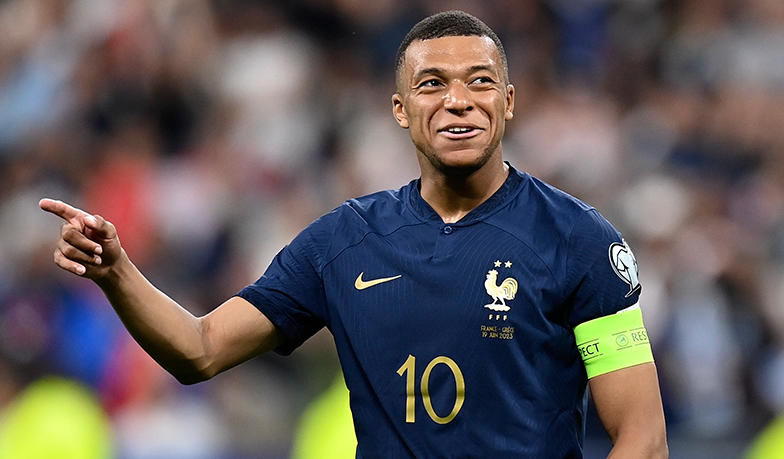 Foto: L'Équipe: PSG ma rozmawiać z Barceloną ws. Mbappé