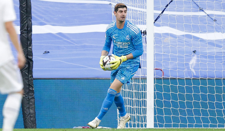 Foto: Courtois: Sami już nie wiemy, kiedy jest ręka, a kiedy nie