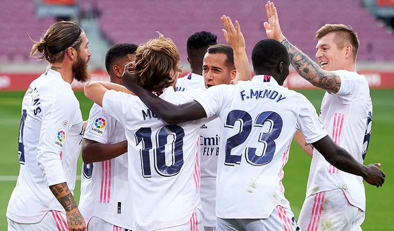 Foto: 11 madridistas strzelało gole Barcelonie
