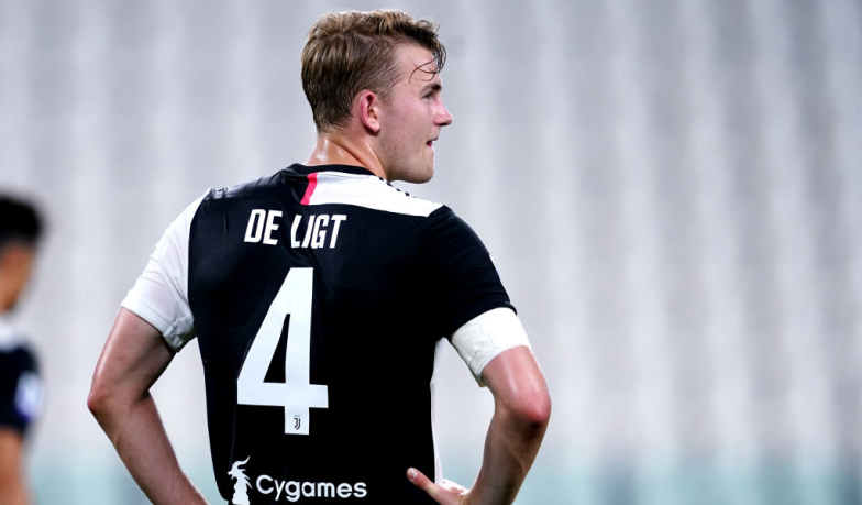 Foto: „De Ligt dużo więcej nauczyłby się w Realu Madryt”