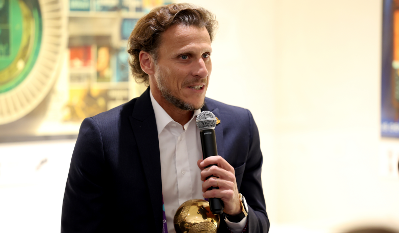 Foto: Forlán: Álvaro musi skupić się na dalszym rozwoju
