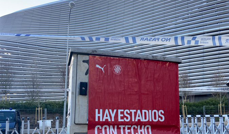 Foto: Girona ze specjalnymi plakatami pod Santiago Bernabéu