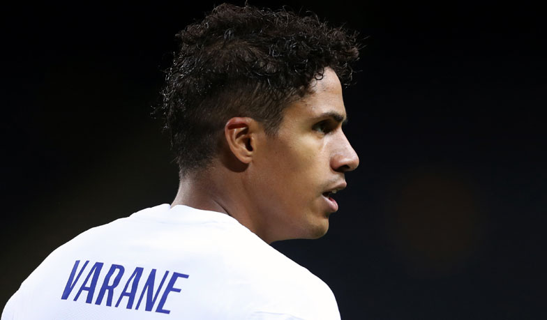 Foto: Varane – śladami Ramosa i Mbappé?