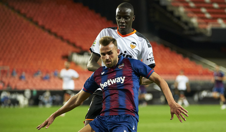 Foto: Valencia ubiegnie Lazio w wyścigu po Mayorala?