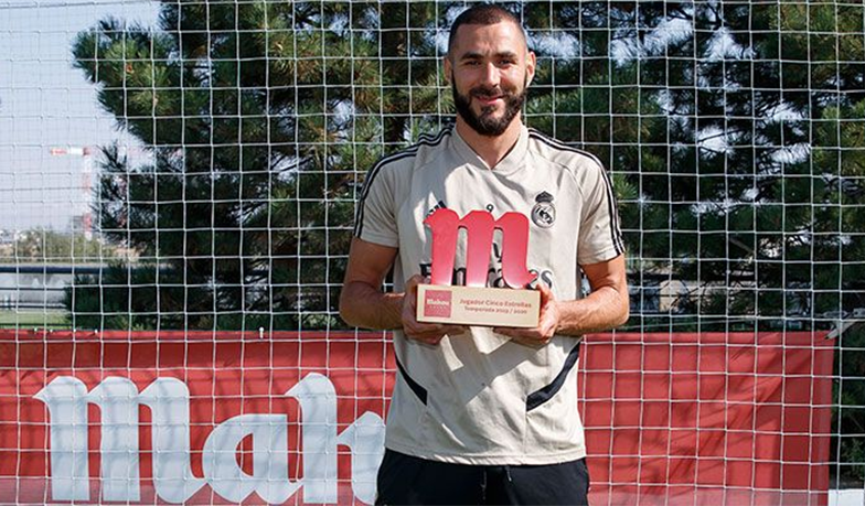 Foto: Benzema Zawodnikiem na Pięć Gwiazdek za cały sezon