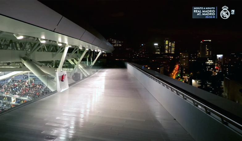 Foto: Królewscy zaczęli pokazywać skywalk pod dachem Bernabéu