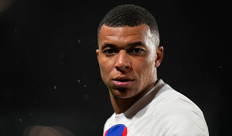 Foto: Cztery wyjścia Mbappé