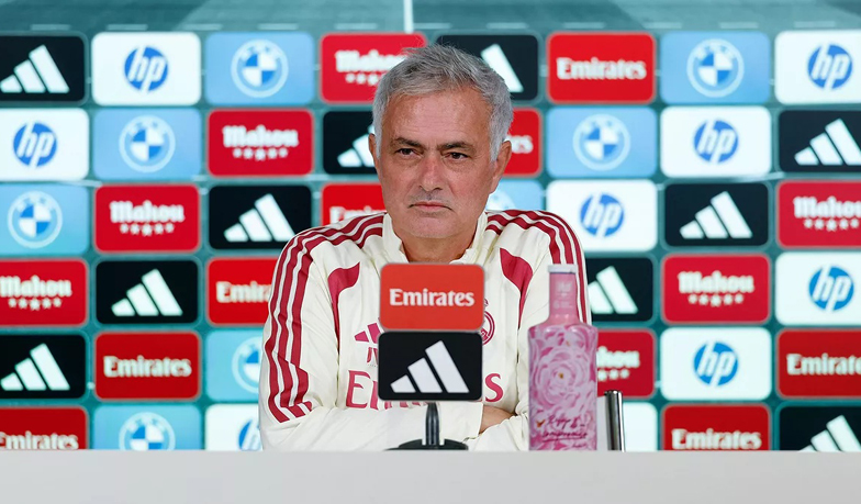 Mourinho: Chcę i potrzebuję Viníciusa, ale nie mówię ci, że będzie grać w pierwszym składzie