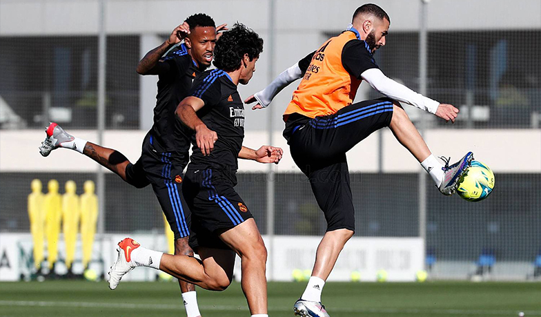 Foto: Benzema trenował z drużyną