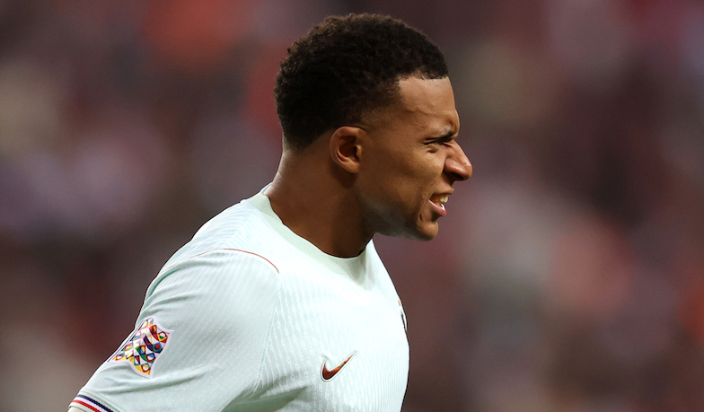 Gol i kontuzja Mbappé, bezbarwna Polska remisuje z Bośnią
