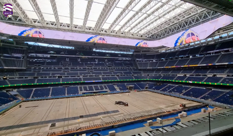 Foto: Jednolita jasność na całej długości telebimu 360 stopni [VIDEO]