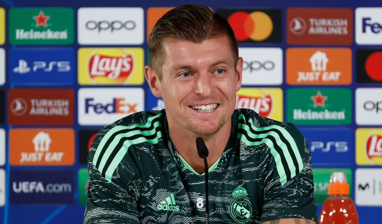 Foto: Kroos: Zabawnie jest czytać, co myślę, gdy ja sam nie wiem, co myślę