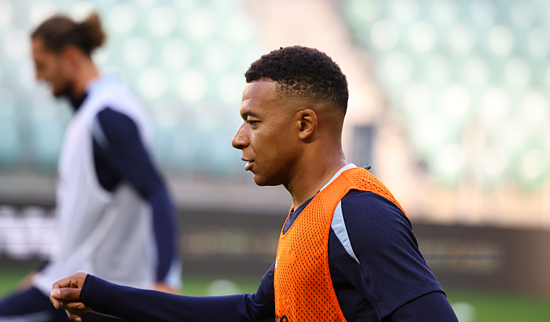 Foto: Mbappé wrócił do częściowych treningów z grupą