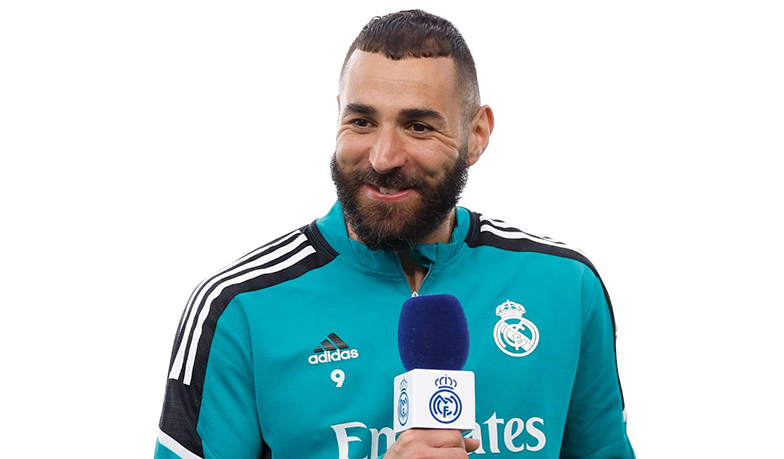 Foto: Benzema: Vinícius musi skupiać się na grze, bo może sam wygrać mecz
