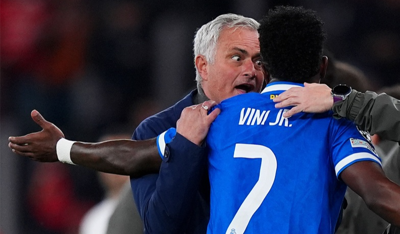 AS: Mourinho dostawał na bieżąco informacje o wydarzeniach między Fede a Tchouaménim