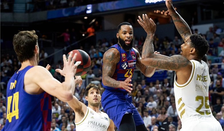 Foto: Real Madryt z Superpucharem Endesa!