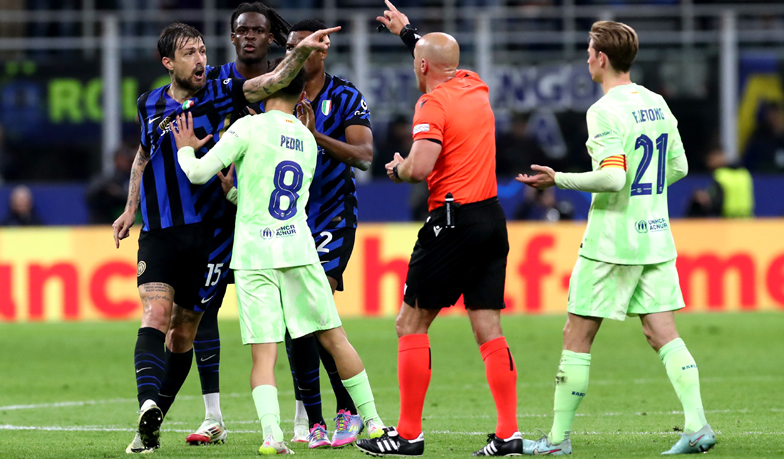Foto: Co mówią w Hiszpanii o sędziowaniu Szymona Marciniaka na San Siro?