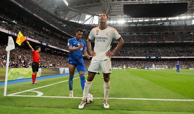 Foto: Pierwszy dzień Bellinghama na Bernabéu