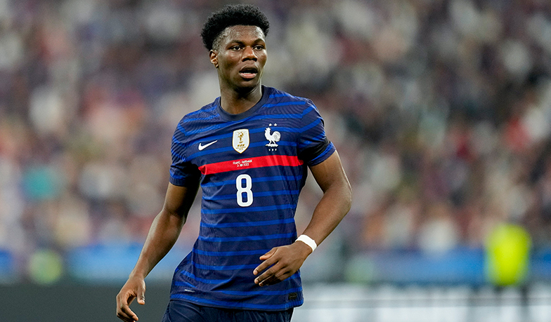 Foto: PSG podbiło cenę za Tchouaméniego