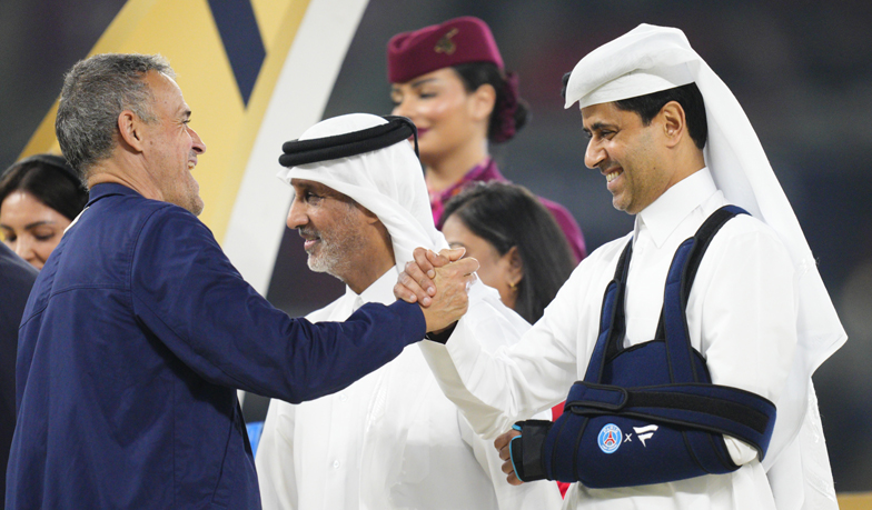 Foto: Real Madryt pogratulował PSG… i prezesowi Al-Khelaïfiemu