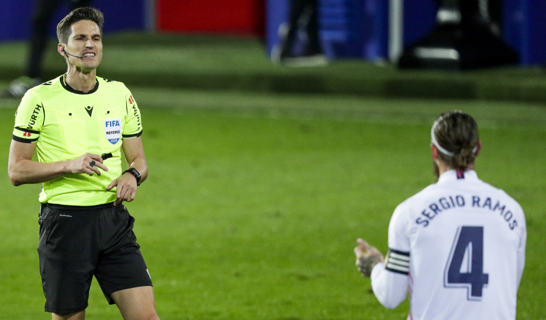 Foto: Munuera Montero na Villarreal