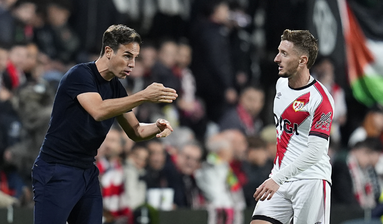 Foto: Trener Rayo pokłócił się z kapitanem i wyjechał ze stadionu bez konferencji prasowej