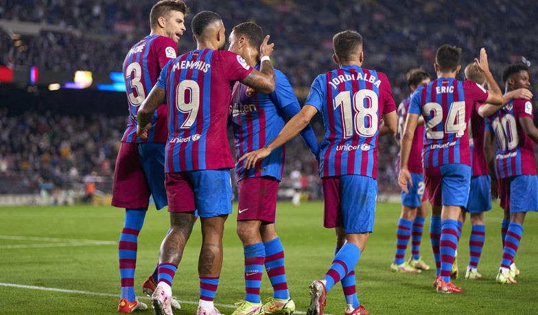 Foto: 9. kolejka: Barcelona pokonuje Valencię