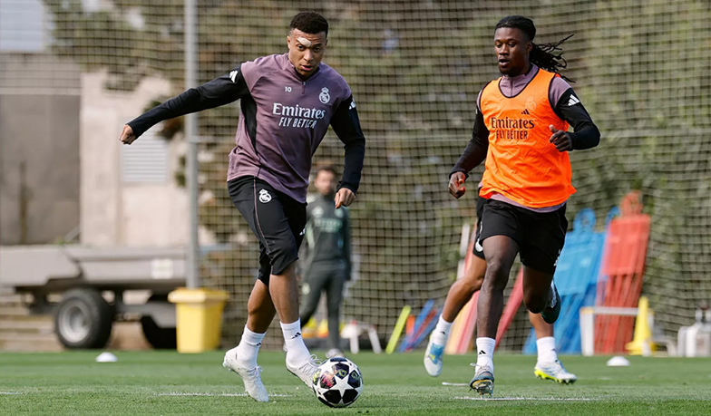 Mbappé trenował z drużyną