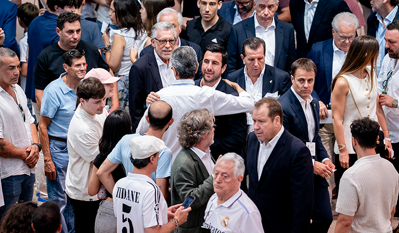Sondaż dziennika MARCA o 16:00: Florentino minimalnie powiększa przewagę nad Riquelme